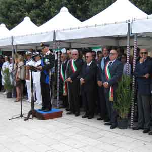 Anniversario Arma dei Carabinieri: a Brindisi cerimonia in tono minore per rispetto a Melissa e le vittime del sisma Anniversario Arma dei Carabinieri: a Brindisi cerimonia in tono minore per rispetto a Melissa e le vittime del sisma - Osservatorio Fasano