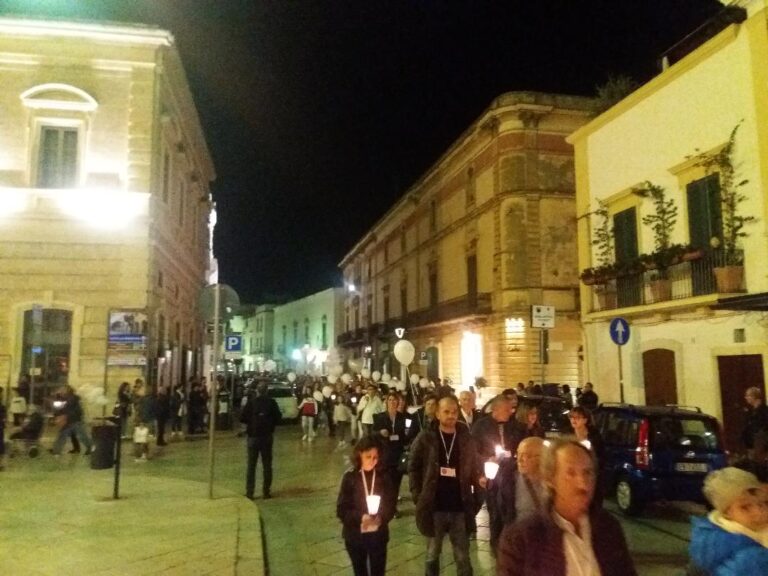 Venerdì la 10ª edizione della ‘Fiaccolata per le vittime della strada’ Venerdì la 10ª edizione della 'Fiaccolata per le vittime della strada' - Osservatorio Fasano