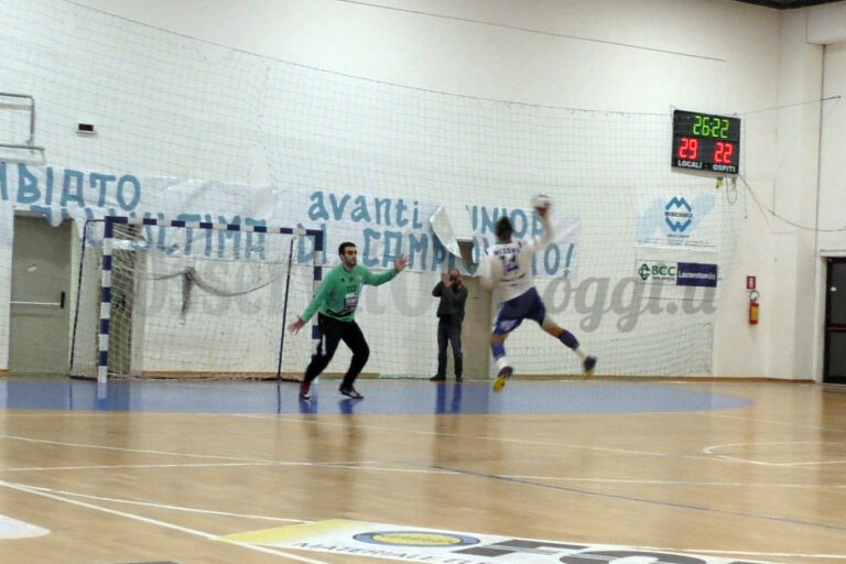 La Junior Fasano si impone di prepotenza sul Fondi VIDEO La Junior Fasano si impone di prepotenza sul Fondi VIDEO - Osservatorio Fasano