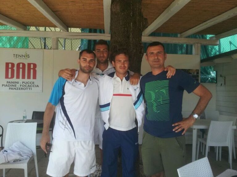 Obiettivo raggiunto: il Tennis Club Fasano farà i play-off Obiettivo raggiunto: il Tennis Club Fasano farà i play-off - Osservatorio Fasano