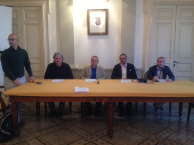 Presentato alle associazioni di volontariato di Fasano il bando “Puglia Capitale Sociale” Presentato alle associazioni di volontariato di Fasano il bando "Puglia Capitale Sociale" - Osservatorio Fasano