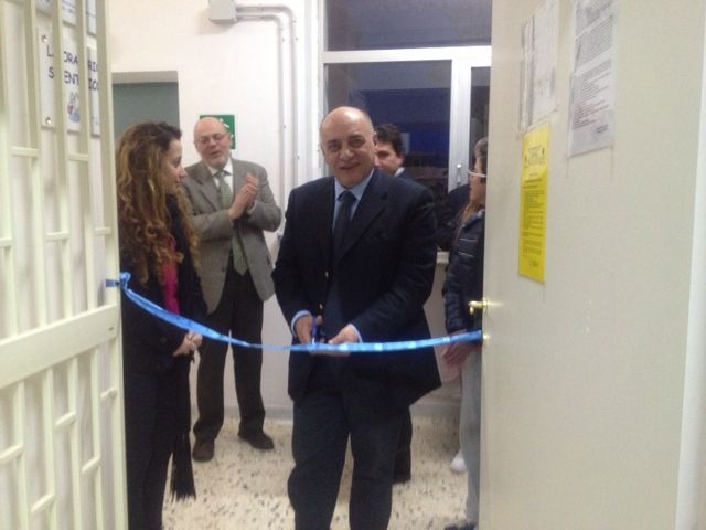 La Galilei gioisce per i nuovi laboratori e per la vittoria a un concorso regionale La Galilei gioisce per i nuovi laboratori e per la vittoria a un concorso regionale - Osservatorio Fasano