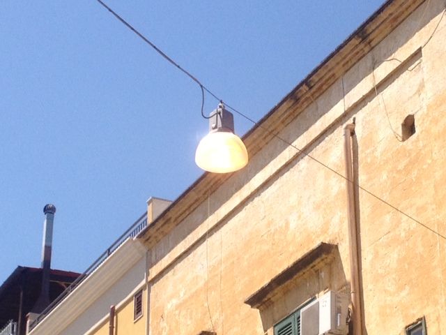 Luci accese di giorno? Necessario per riparare eventuali guasti Luci accese di giorno? Necessario per riparare eventuali guasti - Osservatorio Fasano