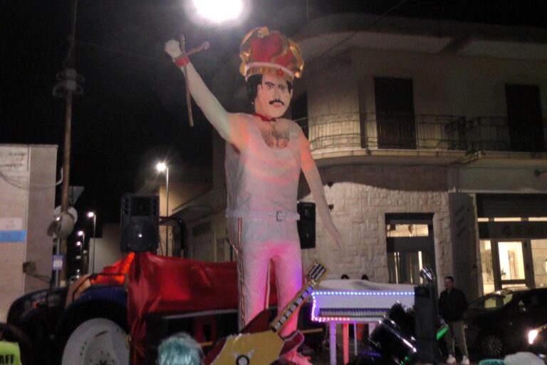La sfilata di Carnevale a Montalbano VIDEO La sfilata di Carnevale a Montalbano VIDEO - Osservatorio Fasano