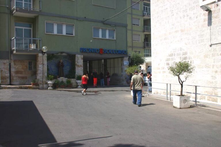 La Commissione consiliare sanità tra dialisi, laboratorio analisi e centro di igiene mentale La Commissione consiliare sanità tra dialisi, laboratorio analisi e centro di igiene mentale - Osservatorio Fasano