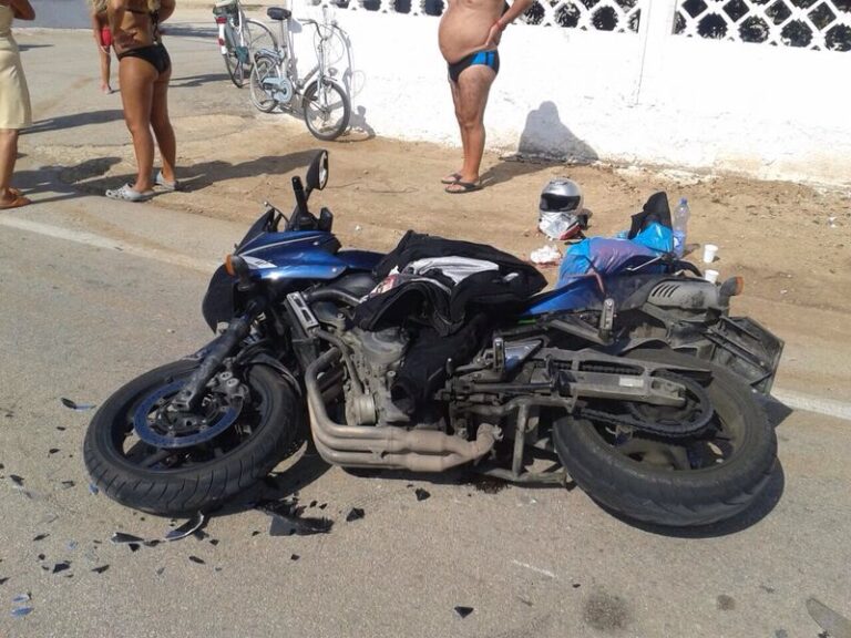 Moto contro camper a Torre Canne: un ferito Moto contro camper a Torre Canne: un ferito - Osservatorio Fasano