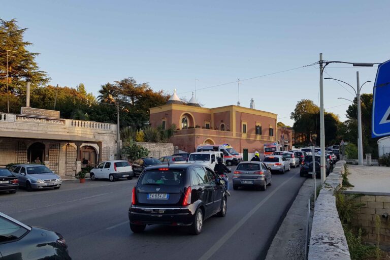 Incidente a Laureto. Traffico in tilt per diversi chilometri - Osservatorio Fasano