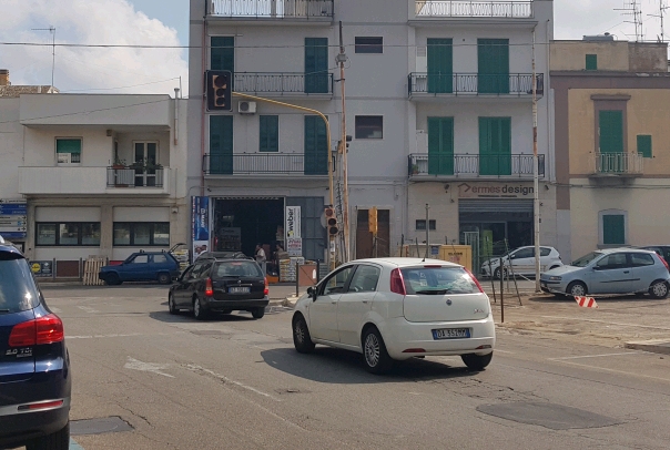 Il Sindaco Zaccaria risponde sulla questione ‘semaforo in via Mignozzi’ Il Sindaco Zaccaria risponde sulla questione 'semaforo in via Mignozzi' - Osservatorio Fasano