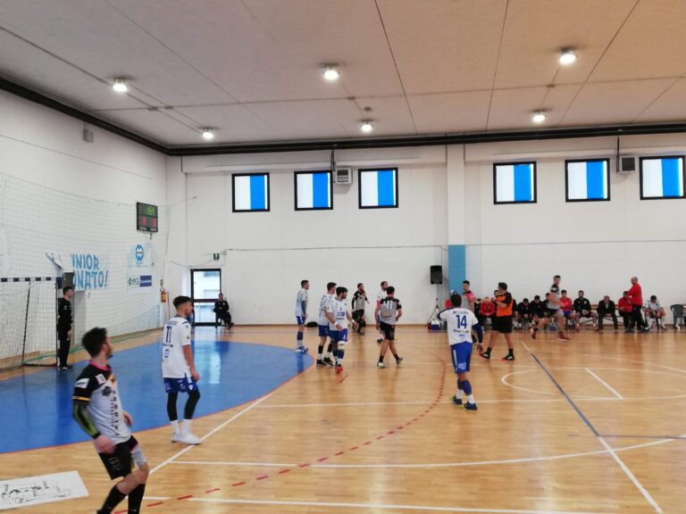 La Junior Fasano batte il Cologne 35 a 28 La Junior Fasano batte il Cologne 35 a 28 - Osservatorio Fasano