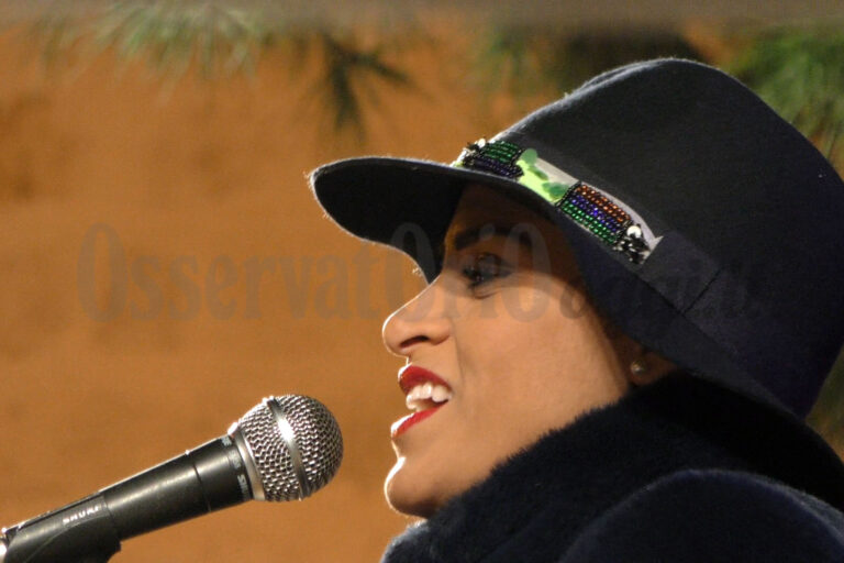 Karima canta il Natale made in USA VIDEO Karima canta il Natale made in USA VIDEO - Osservatorio Fasano
