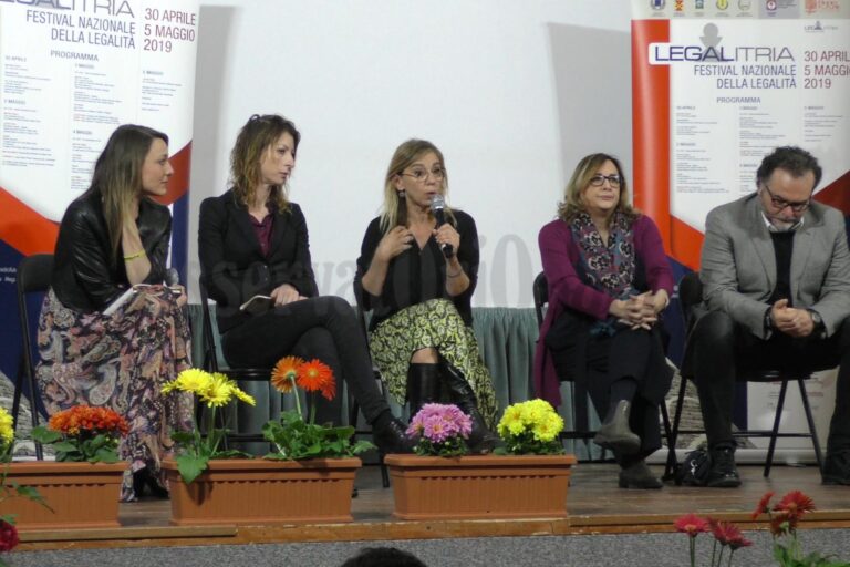Con un dibattito su ‘Sicurezza e libertà di stampa’ si è chiuso il Festival LegalItria VIDEO Con un dibattito su 'Sicurezza e libertà di stampa' si è chiuso il Festival LegalItria VIDEO - Osservatorio Fasano