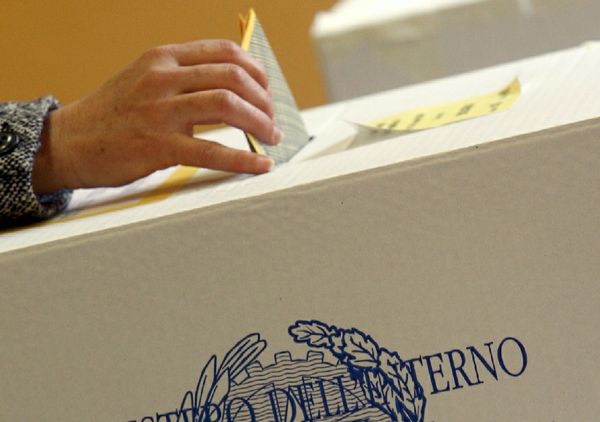 Viaggia spedito l’iter per la nuova legge elettorale e Fasano finisce nel Collegio 13 Viaggia spedito l'iter per la nuova legge elettorale e Fasano finisce nel Collegio 13 - Osservatorio Fasano