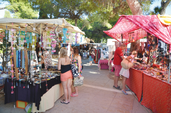 Ballottaggio: sospesi i mercatini domenicali di Savelletri e Torre Canne Ballottaggio: sospesi i mercatini domenicali di Savelletri e Torre Canne - Osservatorio Fasano