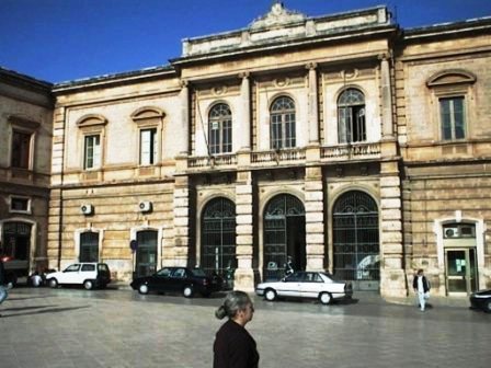 Braccio di ferro tra Forza Italia e nuovo gruppo consiliare: è sempre più crisi Braccio di ferro tra Forza Italia e nuovo gruppo consiliare: è sempre più crisi - Osservatorio Fasano