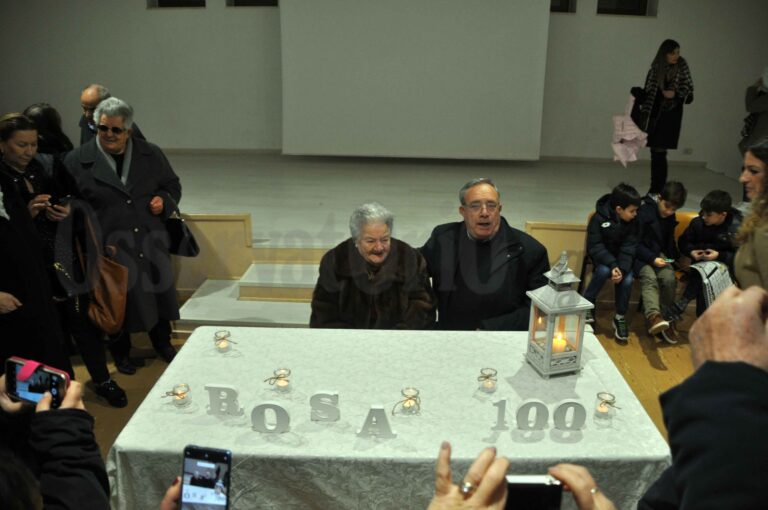 Nonna Rosa compie 100 anni Nonna Rosa compie 100 anni - Osservatorio Fasano