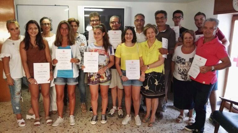 Concluso corso base: a Fasano 19 nuovi volontari di Croce Rossa Concluso corso base: a Fasano 19 nuovi volontari di Croce Rossa - Osservatorio Fasano
