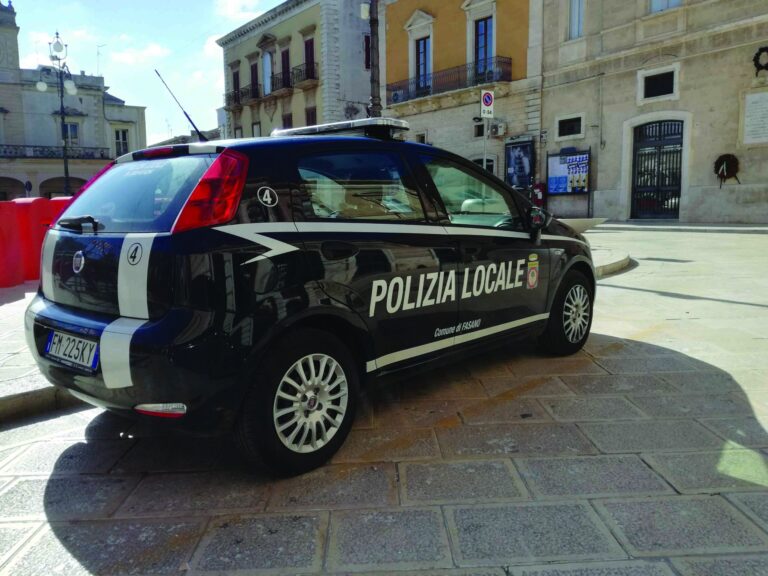 Stampanti portatili per i vigili urbani per elevare le multe Stampanti portatili per i vigili urbani per elevare le multe - Osservatorio Fasano