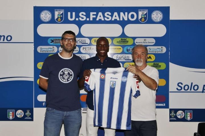 L’Us Città di Fasano parlerà anche portoghese: presentato Ivan Gomes Forbes L'Us Città di Fasano parlerà anche portoghese: presentato Ivan Gomes Forbes - Osservatorio Fasano