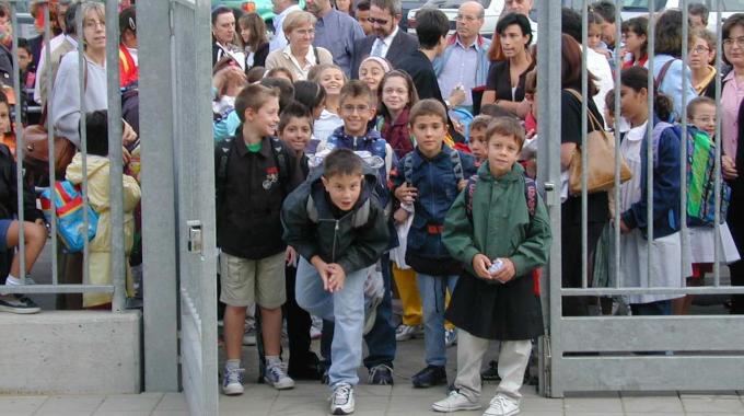Approntato il calendario scolastico 2015-2016: a scuola il 16 settembre Approntato il calendario scolastico 2015-2016: a scuola il 16 settembre - Osservatorio Fasano