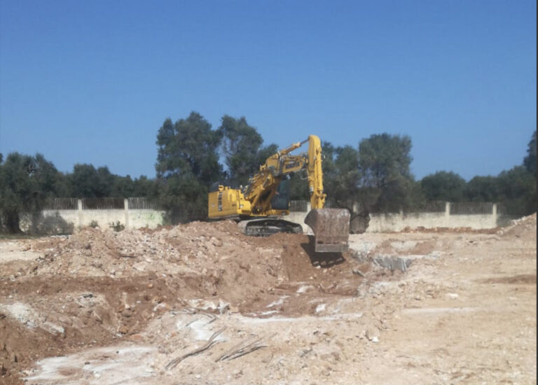 Ricominciati i lavori al Palazzetto dello Sport di Vigna Marina Ricominciati i lavori al Palazzetto dello Sport di Vigna Marina - Osservatorio Fasano