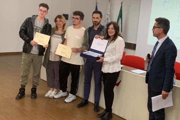 Al ‘Salvemini’ Premio provinciale ‘Storie di Alternanza’ Al 'Salvemini' Premio provinciale 'Storie di Alternanza' - Osservatorio Fasano