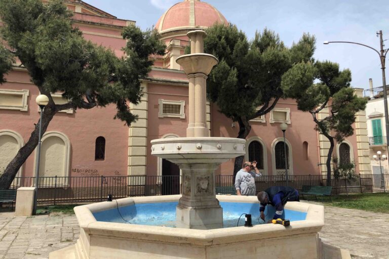 Terminati i lavori di sistemazione della fontana della villetta di S.Antonio abate - Osservatorio Fasano
