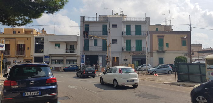 Semaforo di via Mignozzi: figlio di un Dio minore Semaforo di via Mignozzi: figlio di un Dio minore - Osservatorio Fasano
