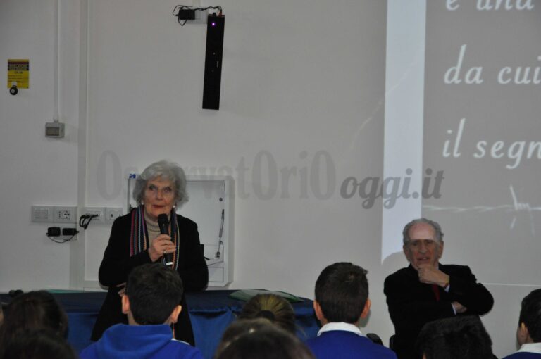 Il secondo circolo didattico celebra la Giornata della Memoria - Osservatorio Fasano
