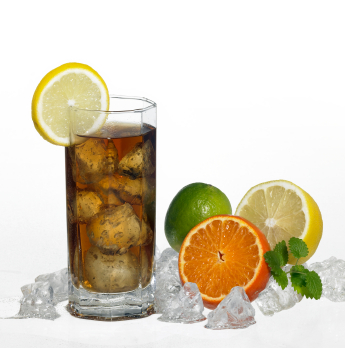 Soft drinks e bollicine: i consigli del nutrizionista Soft drinks e bollicine: i consigli del nutrizionista - Osservatorio Fasano