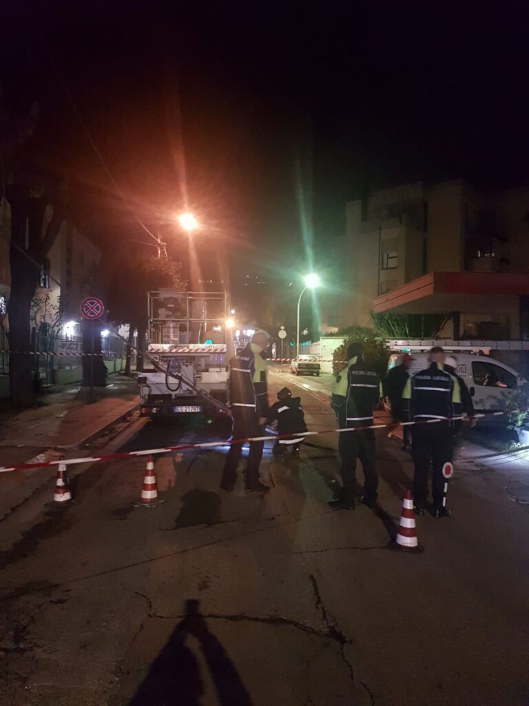 Cavo della luce cade in via Nazionale dei Trulli: strada interrotta - Osservatorio Fasano