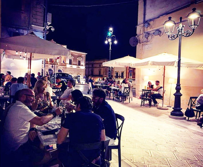 Proposta di ampliamento delle concessioni del suolo pubblico per le attività di bar e ristorazione Proposta di ampliamento delle concessioni del suolo pubblico per le attività di bar e ristorazione - Osservatorio Fasano