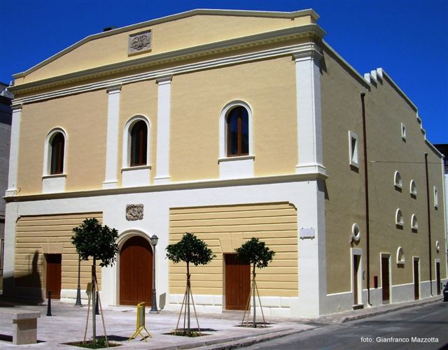 ‘Mito Matto’ di scena al Teatro Sociale di Fasano 'Mito Matto' di scena al Teatro Sociale di Fasano - Osservatorio Fasano