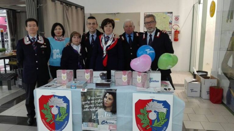 L'Associazione Nazionale Carabinieri di Fasano affianca Telethon con i 'Cuori di biscotto' - Osservatorio Fasano