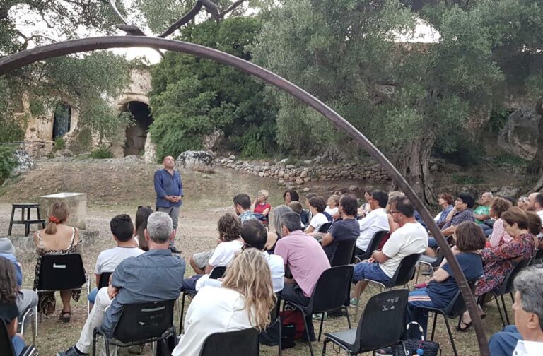 Ad Theatrum chiude la stagione con ‘Sponde’ Ad Theatrum chiude la stagione con 'Sponde' - Osservatorio Fasano
