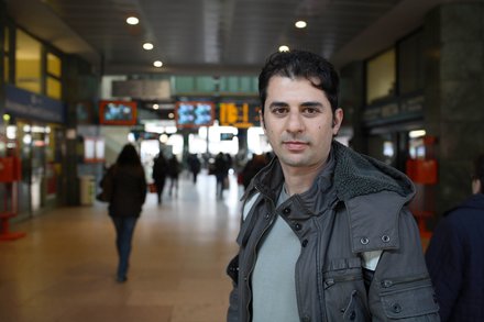 I liceali fasanesi incontrano lo scrittore Giuseppe Catozzella I liceali fasanesi incontrano lo scrittore Giuseppe Catozzella - Osservatorio Fasano
