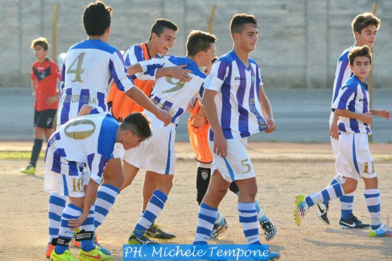 Bs Soccer Fasano: i Giovanissimi regionali sbancano Taranto Bs Soccer Fasano: i Giovanissimi regionali sbancano Taranto - Osservatorio Fasano