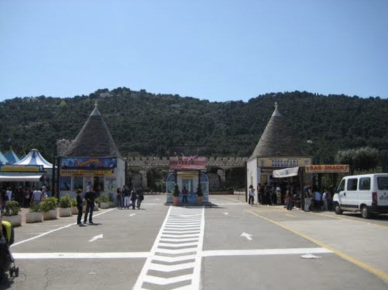 Lo Zoosafari dona 10’000 euro ai servizi sociali per l’emergenza Coronavirus Lo Zoosafari dona 10'000 euro ai servizi sociali per l'emergenza Coronavirus - Osservatorio Fasano