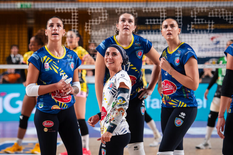 La Olio Pantaleo Fasano cerca i primi storici punti in A2 contro la Futura Giovani Volley - Osservatorio Fasano