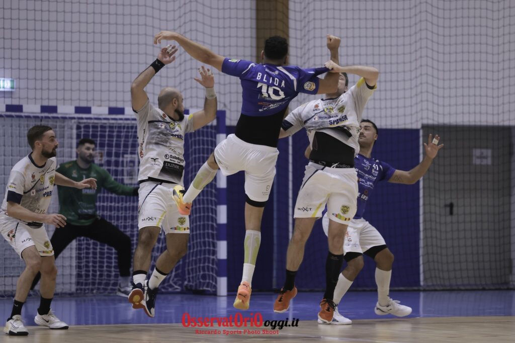 Rimonta da vetta! Fasano aggancia il Siracusa - Osservatorio Fasano Rimonta da vetta! Fasano aggancia il Siracusa - Osservatorio Fasano