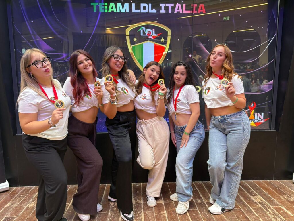 Un trionfo pugliese a Bologna: la Team Top Dance Academy di Fasano protagonista alla Cerimonia dei Campioni LDL - Osservatorio Fasano Un trionfo pugliese a Bologna: la Team Top Dance Academy di Fasano protagonista alla Cerimonia dei Campioni LDL - Osservatorio Fasano