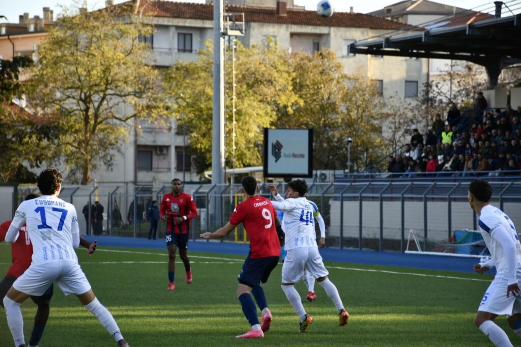 Il Fasano rallenta ancora e non va oltre lo 0-0 a Ferrandina - Osservatorio Fasano Il Fasano rallenta ancora e non va oltre lo 0-0 a Ferrandina - Osservatorio Fasano