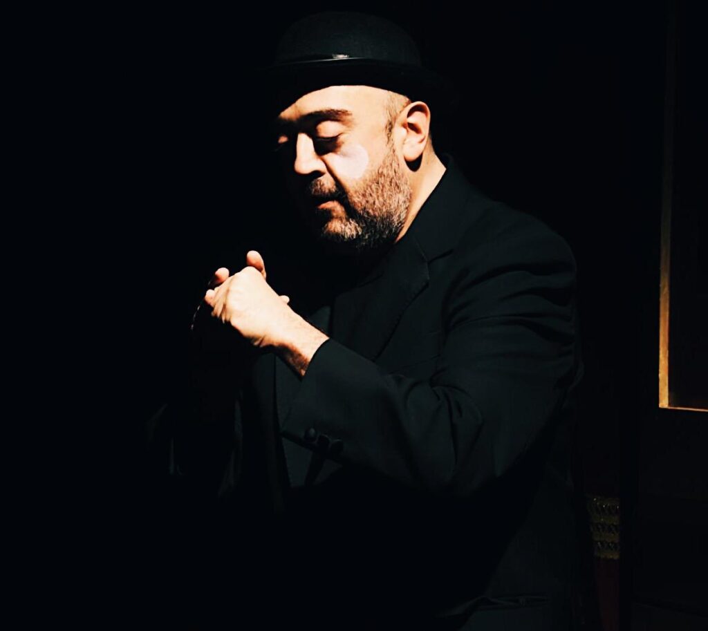 Macbeth’s Dreams conquista il Teatro Sociale: debutto italiano davanti a una platea giovanissima - Osservatorio Fasano