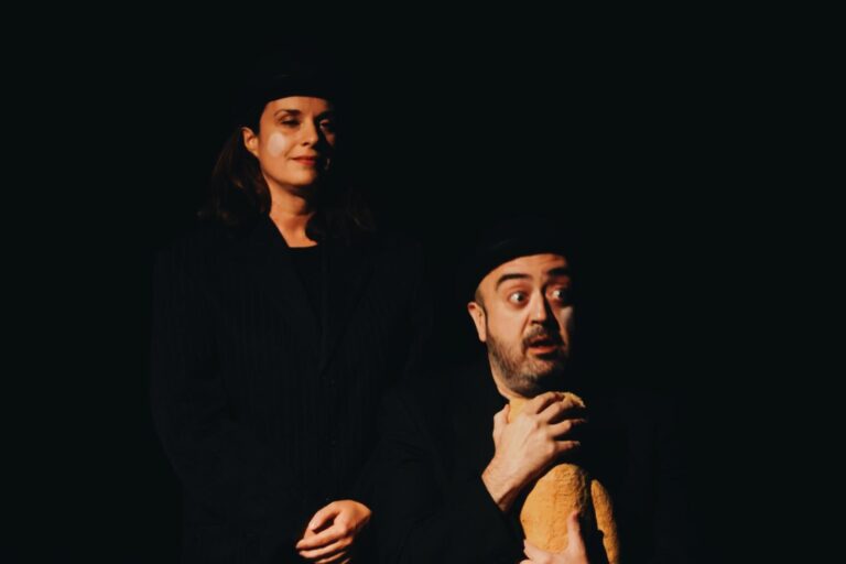Macbeth’s Dreams conquista il Teatro Sociale: debutto italiano davanti a una platea giovanissima - Osservatorio Fasano