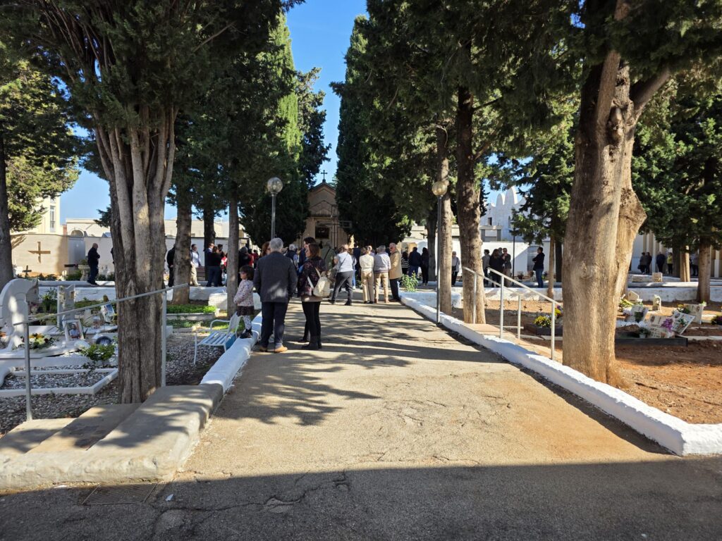 Lettera sul Cimitero di Pezze di Greco: «Grazie per la pulizia e l’ordine» - Osservatorio Fasano