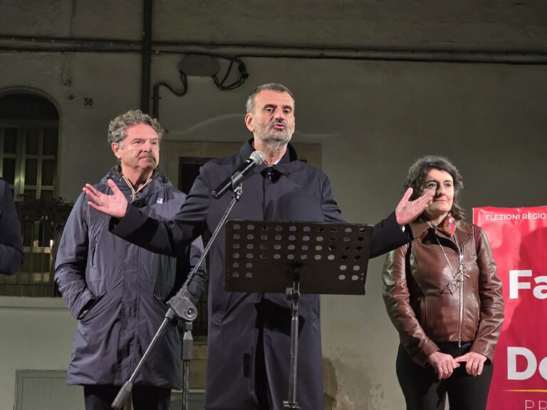 Decaro a Fasano: presenta alla città la sua candidatura alla presidenza della Regione VIDEO Decaro a Fasano: presenta alla città la sua candidatura alla presidenza della Regione VIDEO - Osservatorio Fasano