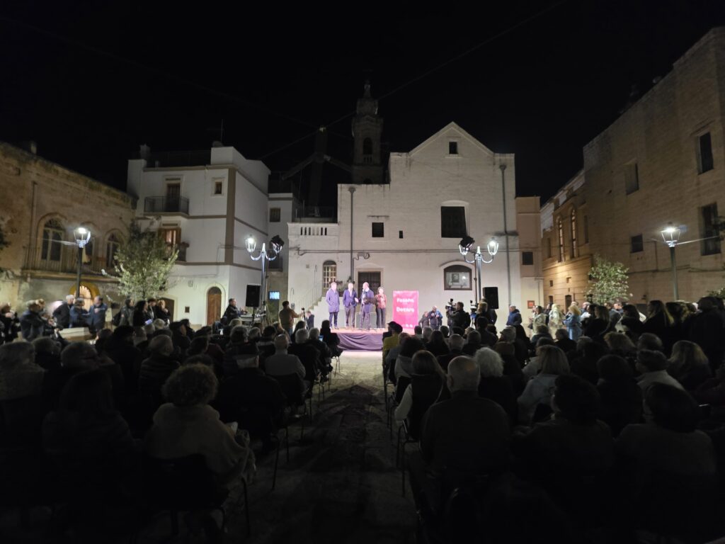 Decaro a Fasano: presenta alla città la sua candidatura alla presidenza della Regione VIDEO - Osservatorio Fasano Decaro a Fasano: presenta alla città la sua candidatura alla presidenza della Regione VIDEO - Osservatorio Fasano