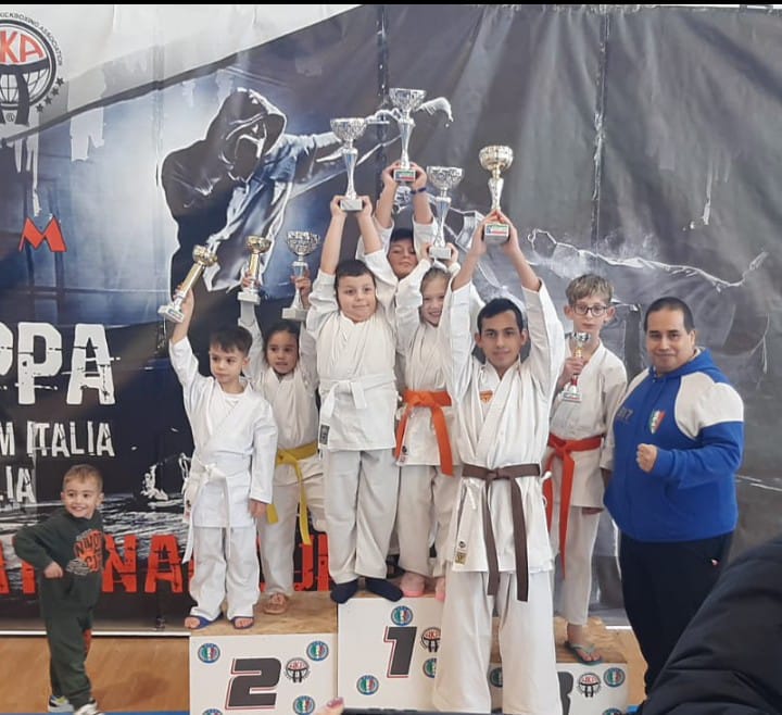 Fasano ancora una volta capitale degli sport da combattimento: trionfa la SPORTPROJECT Fasano ancora una volta capitale degli sport da combattimento: trionfa la SPORTPROJECT - Osservatorio Fasano