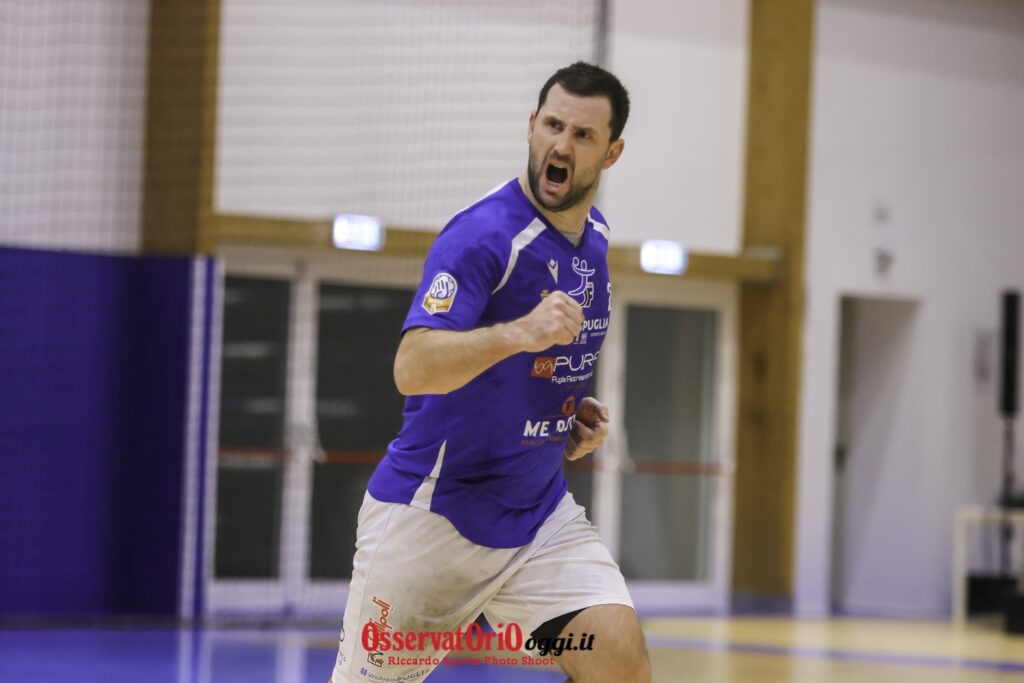 Una Junior impeccabile sigilla il girone d'andata con una spettacolare vittoria - Osservatorio Fasano