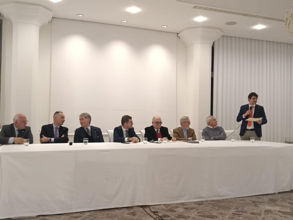 Il giovane oncologo fasanese Angelo Dipasquale premiato per la ricerca sui tumori cerebrali - Osservatorio Fasano Il giovane oncologo fasanese Angelo Dipasquale premiato per la ricerca sui tumori cerebrali - Osservatorio Fasano