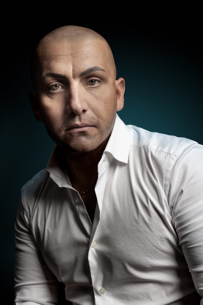 Dalle macerie all’impresa nel marketing impiantistico: il fasanese Donato Attomanelli racconta la sua avventura in un libro - Osservatorio Fasano